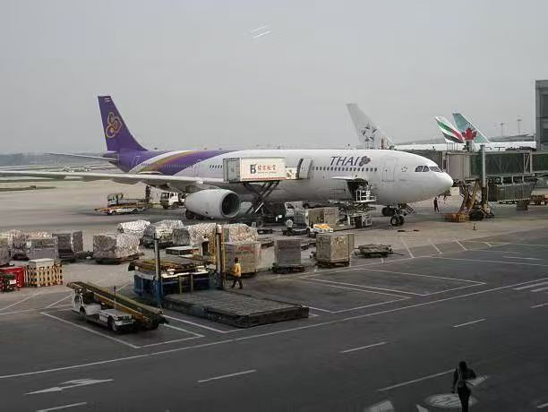 航空货运作业现场