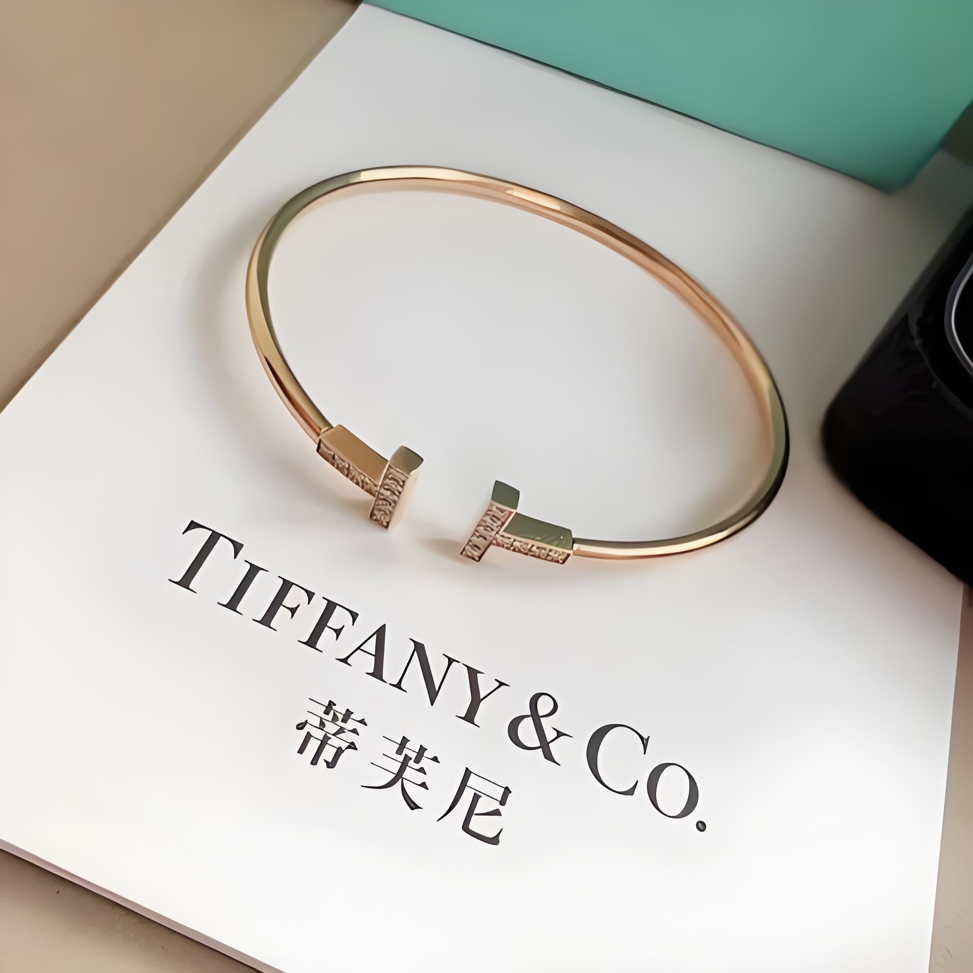 二手奢侈品回收服务场景