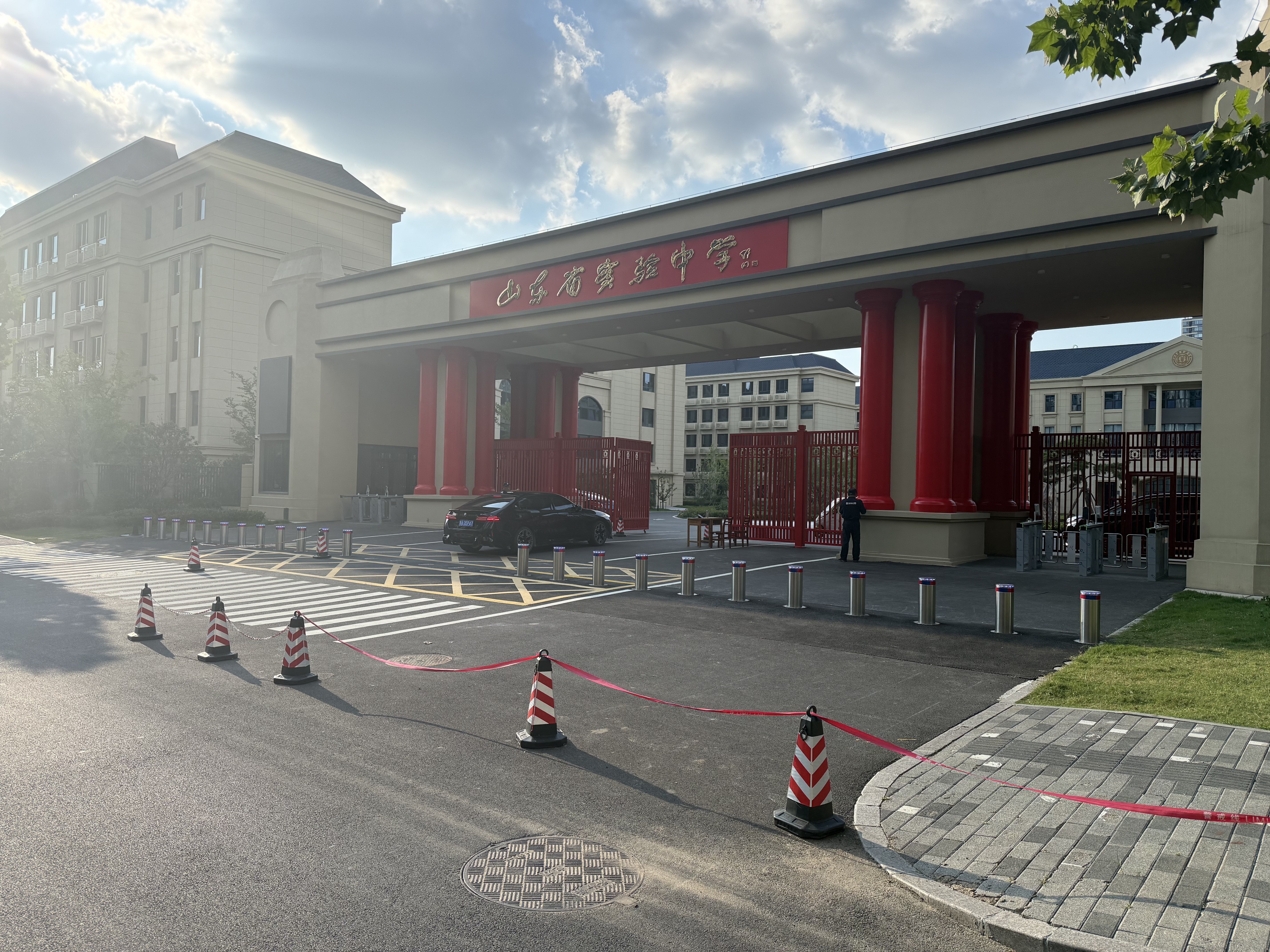 泰安市路桩升降柱